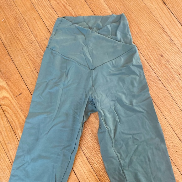 Green crossover leggings - Picture 2 of 3